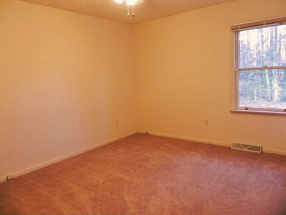2nd image of 11075 Ferry Creek Ave
