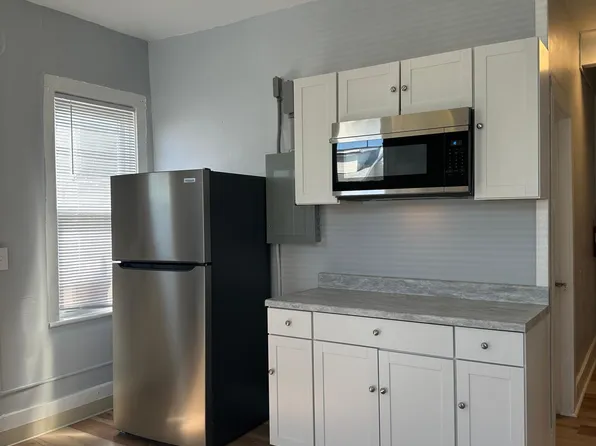 1 124 1/2 Fwy, Syracuse, NY 13209