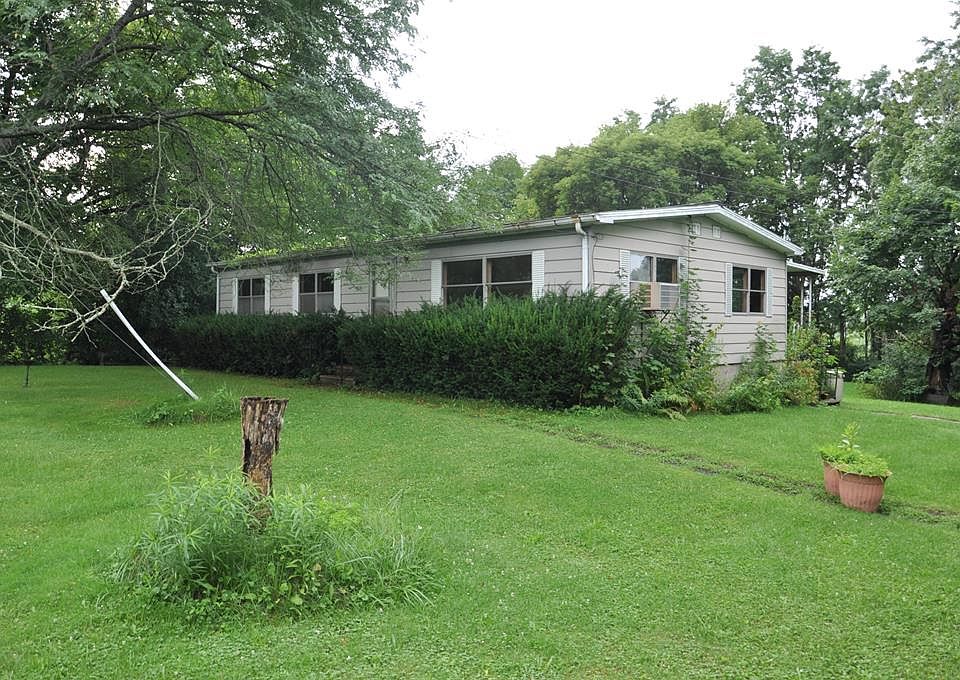 1st image of 132 Coddington Pl
