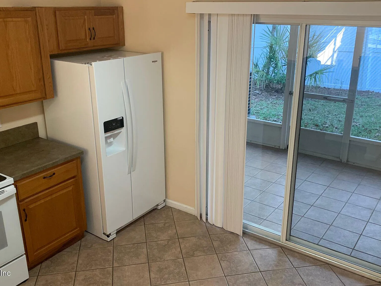2 bed, 2.5 bath, 1100 sqft, $1,100 — Photo 3