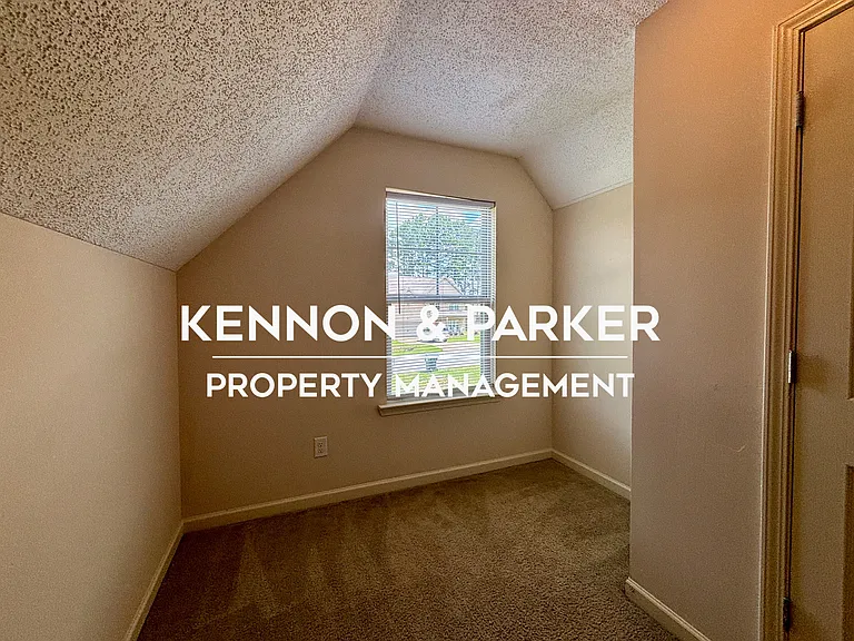 108 Blue Spruce Dr — Photo 23