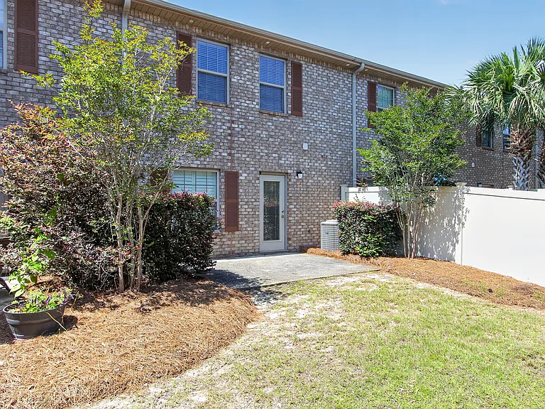 2121 Wilsons Plover Cir — Photo 24