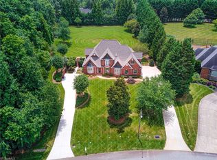 4904 Knob View Ct, Winston Salem, NC 27104