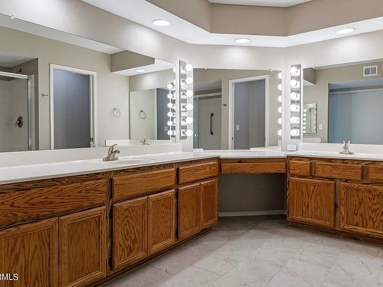 25814 S Saddletree Dr — Photo 2