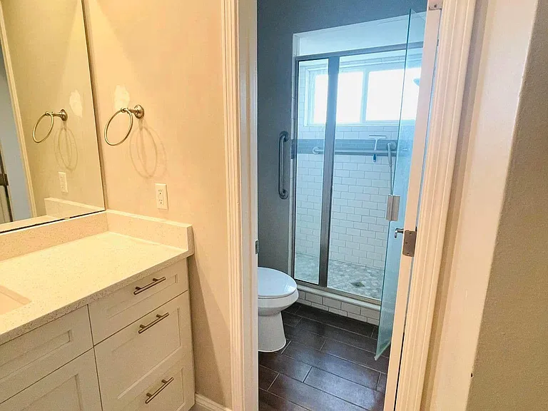 2408 Inverness Rd — Photo 12