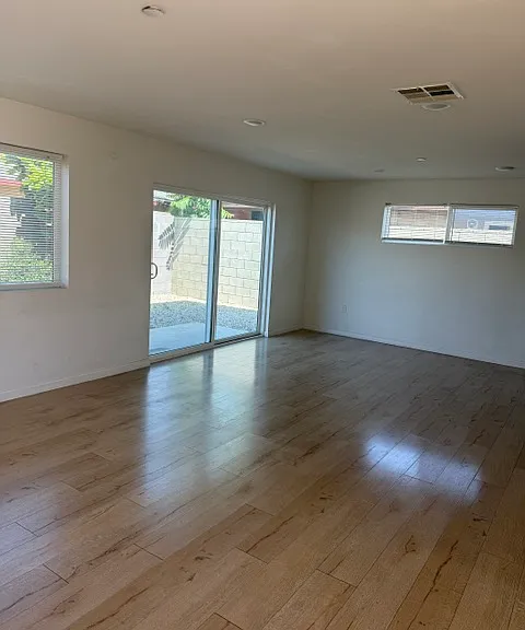 2243 N Continental Ave — Photo 4