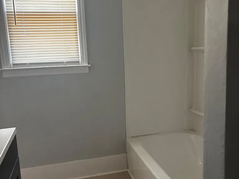 4809 Thornwood Rd — Photo 11