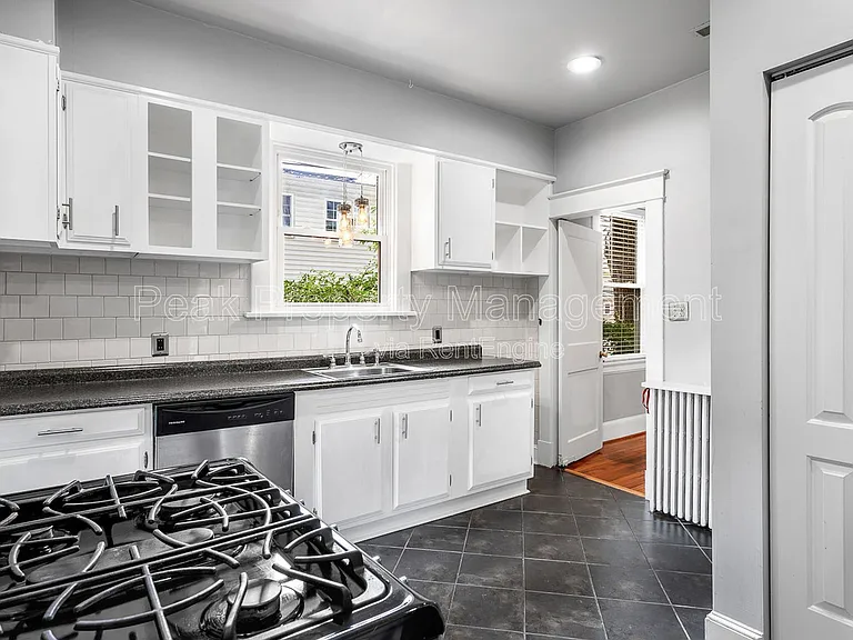 4007 Chevy Chase St — Photo 9