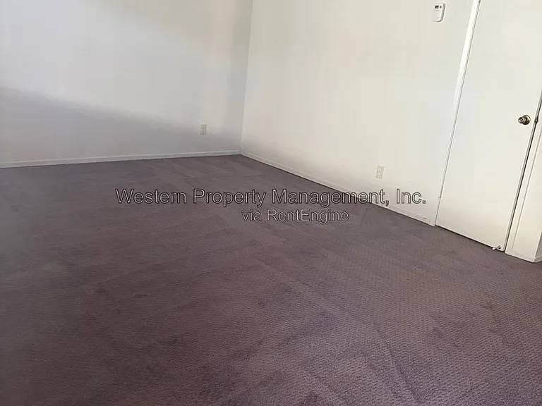 1910 46th Ave #19 — Photo 5