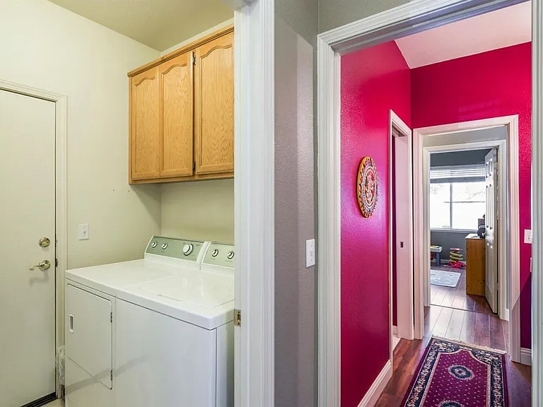 105 Rockbolt Cir — Photo 13