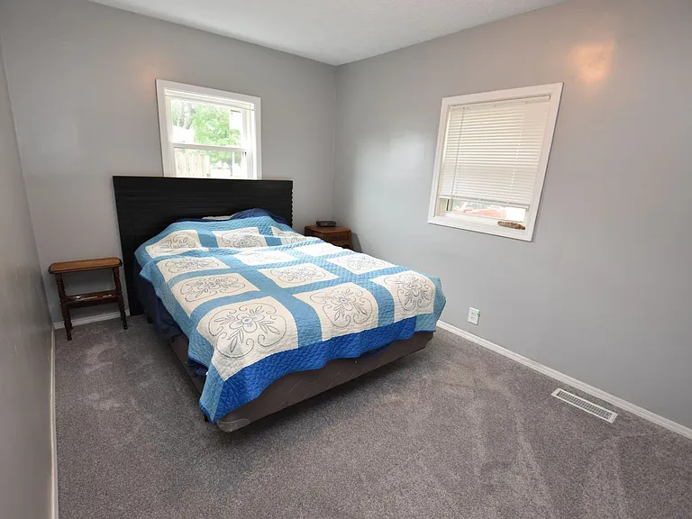 1332 Browne Ln — Photo 8