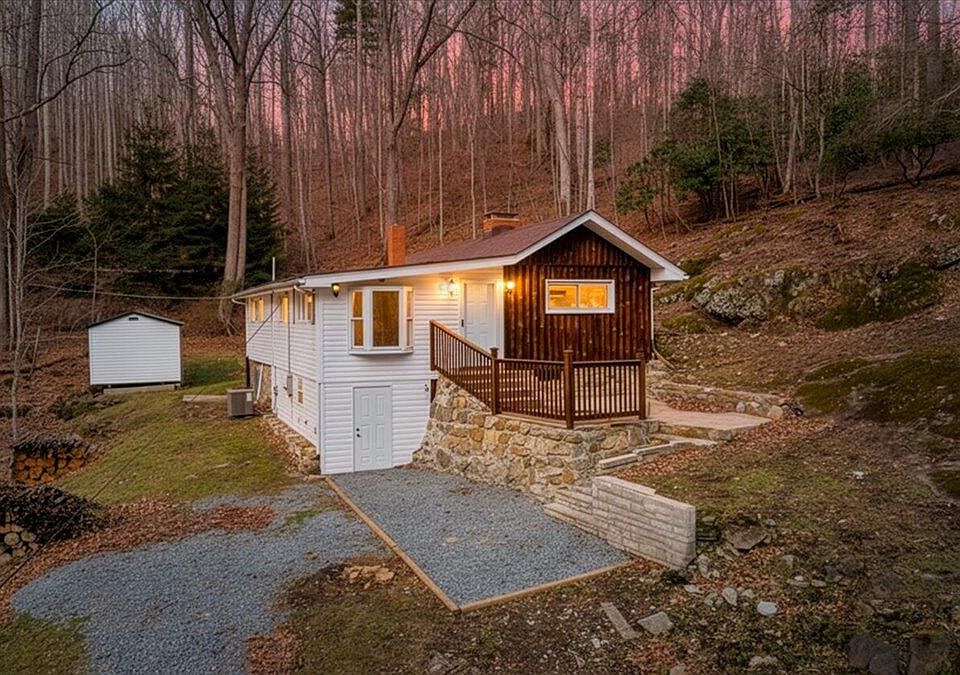 1st image of 1203 Bottom Creek Ln