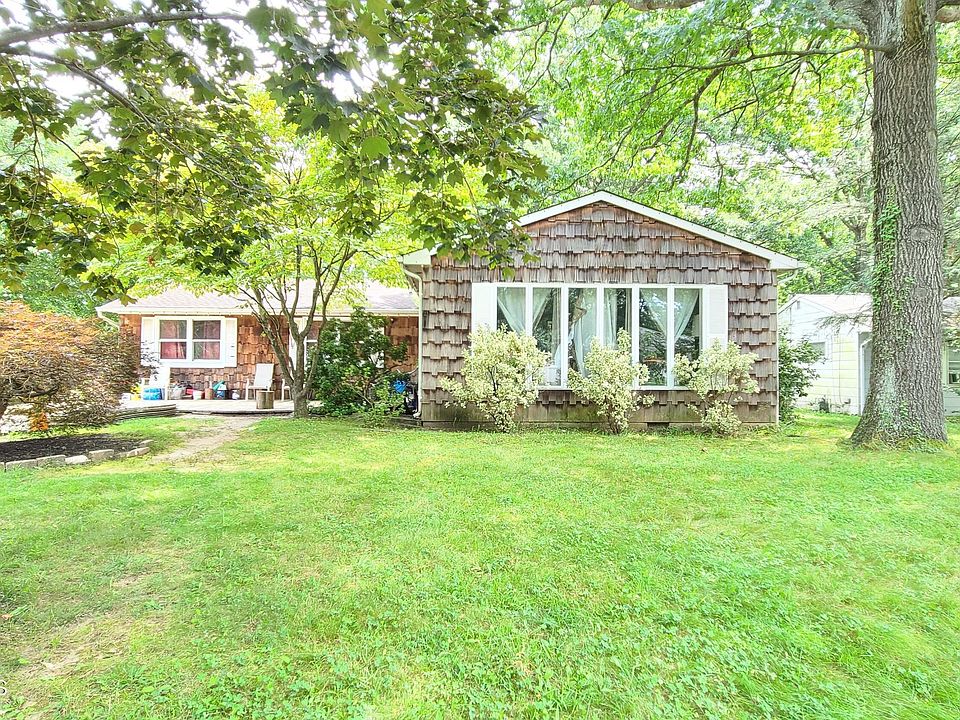 1st image of 1403 Stark Street