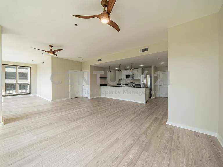 1200 Main St #506 — Photo 13