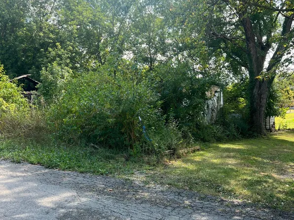 65 3rd St, Monticello, KY 42633