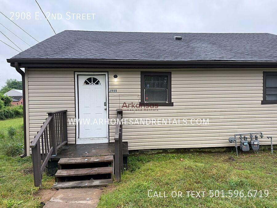 1st image of 2908 E 2nd St