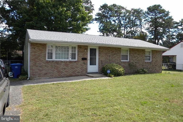 1st image of 309 Iroquois Trl