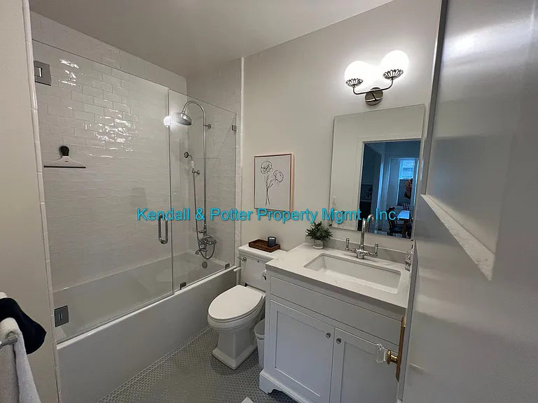 1411 Seabright Ave — Photo 8