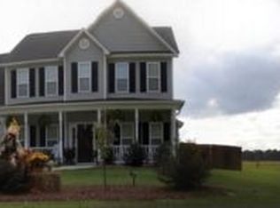 104 Bottle Branch Dr, Burgaw, NC 28425