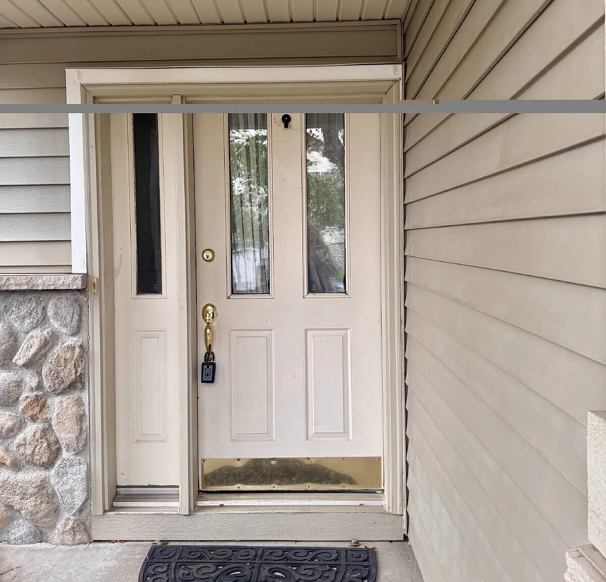 "Charming & Spacious 2-Bed Townhouse in Woodbury 1600 Sq Ft of Comfort at 2563 Eagle Trace Lane!" — Photo 3