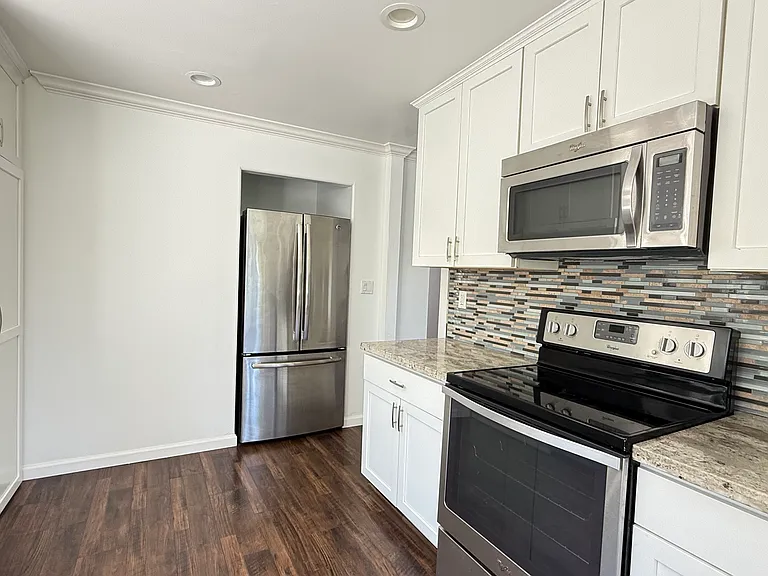8123 Meadowlark Ct — Photo 6