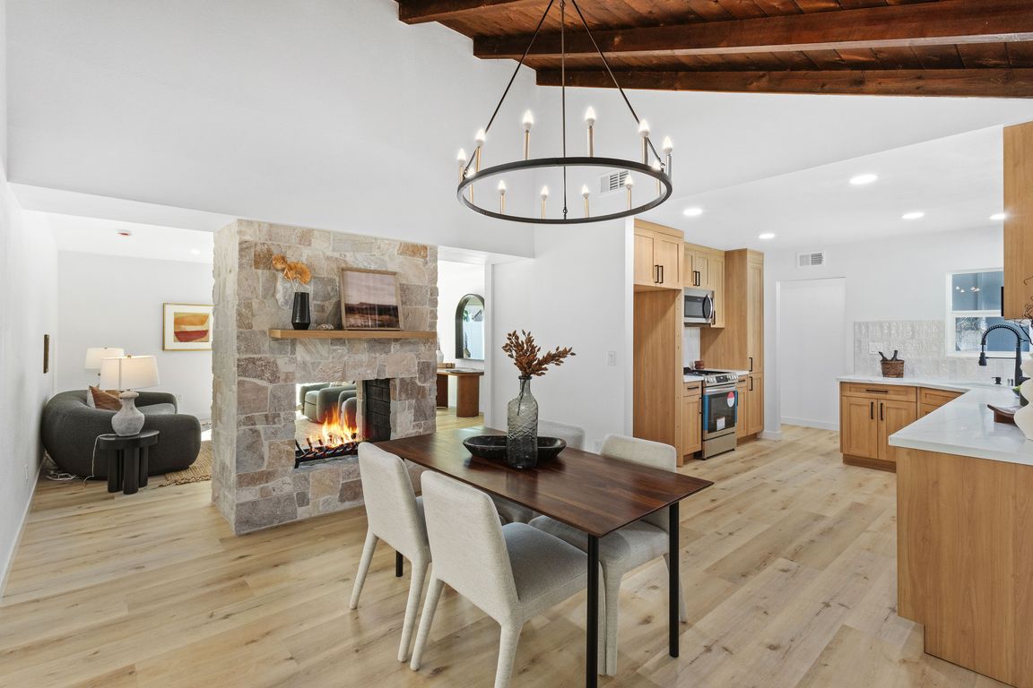 next background image