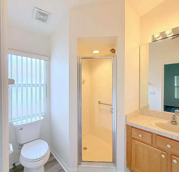 240 Center Oak Cir — Photo 40