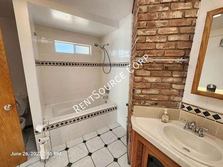 4842 W Avenue M4 — Photo 9