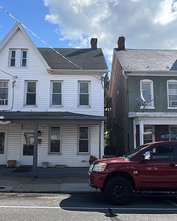 1st image of 246 Frederick St