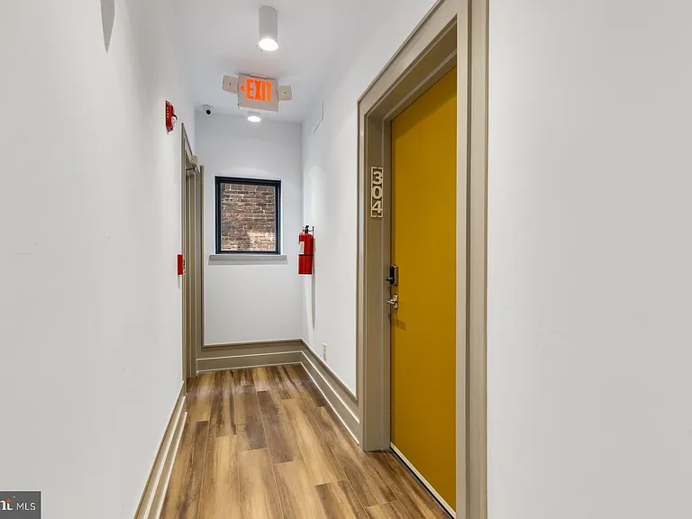 1935 E Hazzard St #304 — Photo 15