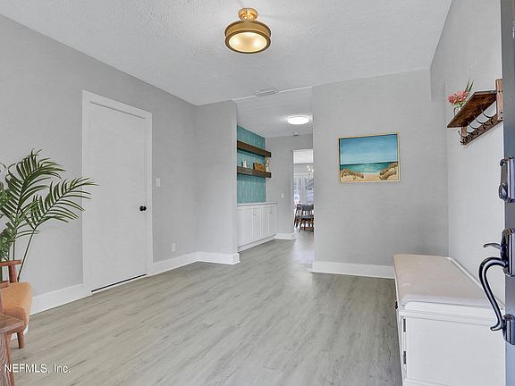 5th image of 1009 N 9TH Street