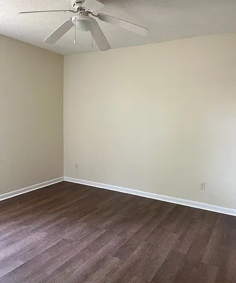 222 Pointe South Dr — Photo 10