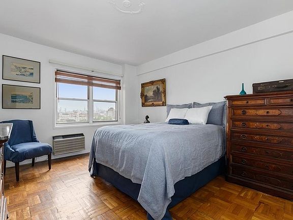 4th image of 10 Plaza St E APT 9G