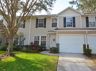 106 Woodknoll Pl, Valrico, FL 33594