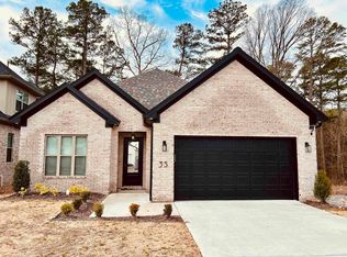 35 Fletcher Ridge Cir, Little Rock, AR 72223