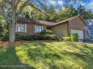 5259 Bear Lake Dr, East Lansing, MI