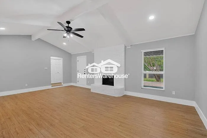 733 Ridgewood Cir — Photo 9
