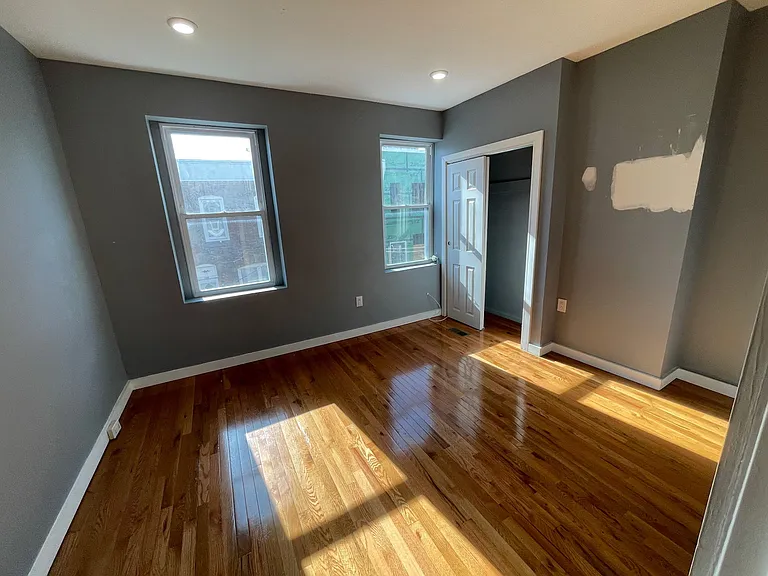 1553 S Bailey St — Photo 9