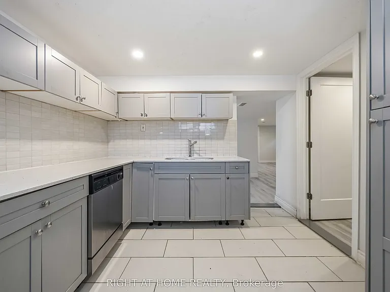 1 Mozart Ave — Photo 30