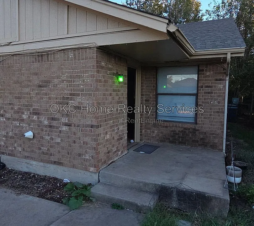 234 Barrett Pl