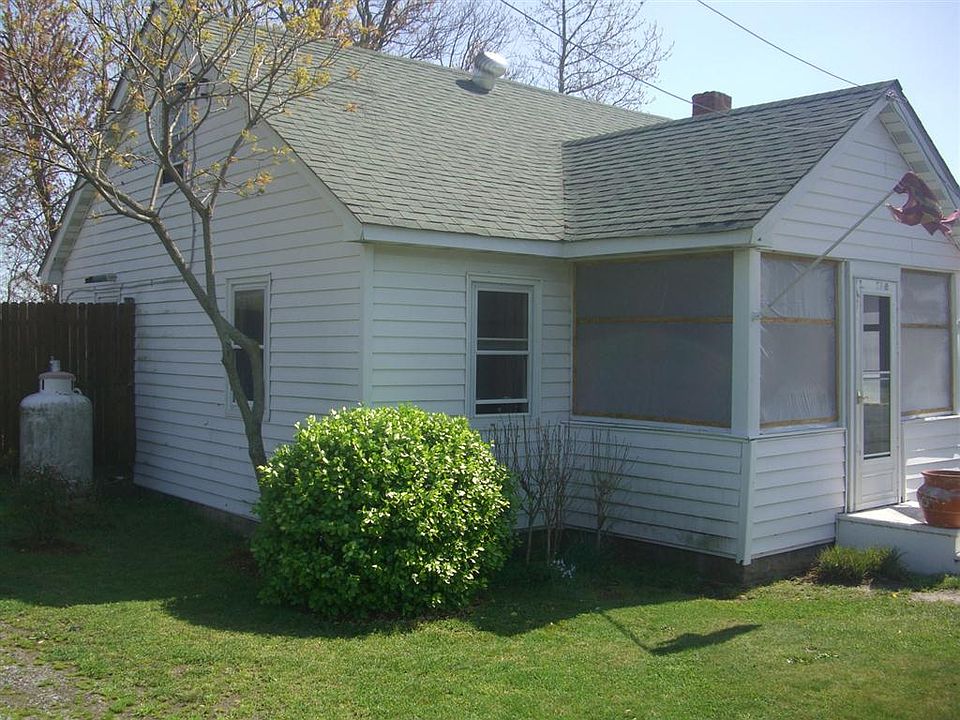 1st image of 32129 Dupont Blvd
