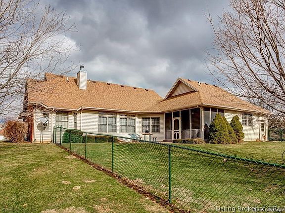 5th image of 118 Walker Boulevard