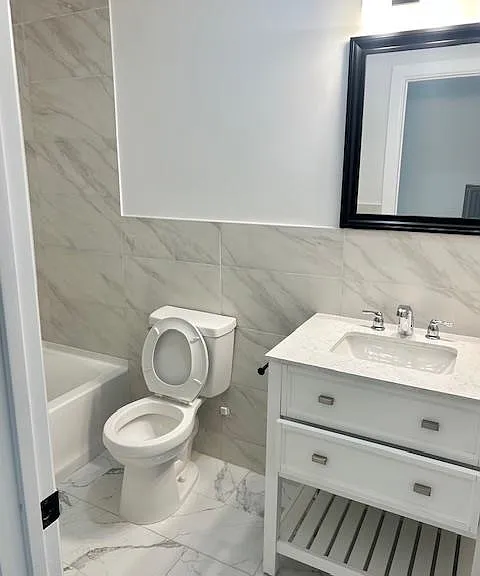 88 Romaine Ave — Photo 13