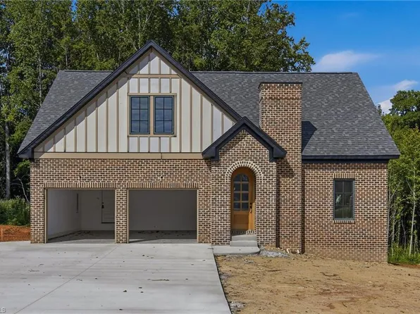 4150 Clinard Rd, Clemmons, NC 27012