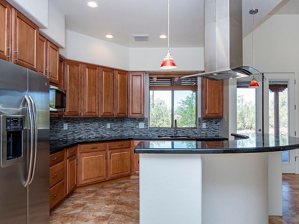 1st image of 10955 N Camino De La Tierra