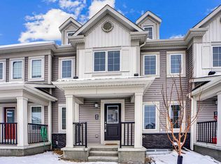 214 SE Cityside Grv NE, Calgary, AB T3N1E1