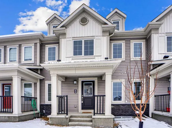 214 SE Cityside Grv NE, Calgary, AB T3N 1E1