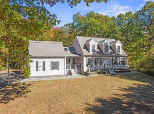 12 Shepherds Ln, Epping, NH 03042