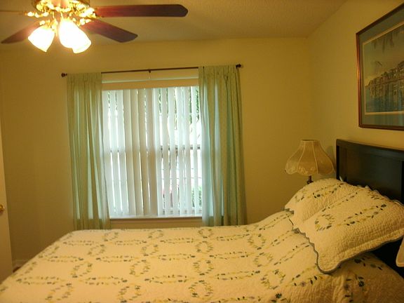 4th image of 8036 Shadow Oak Dr
