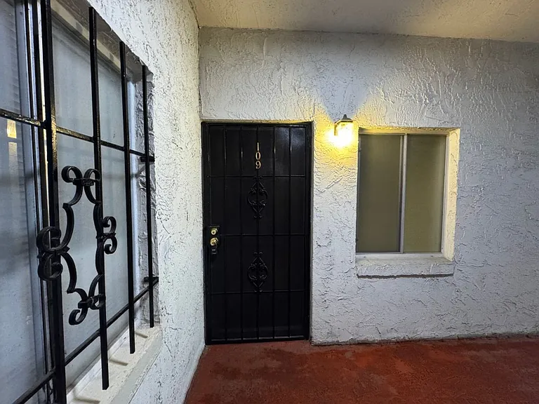 4575 S Texas Ave #109 — Photo 2